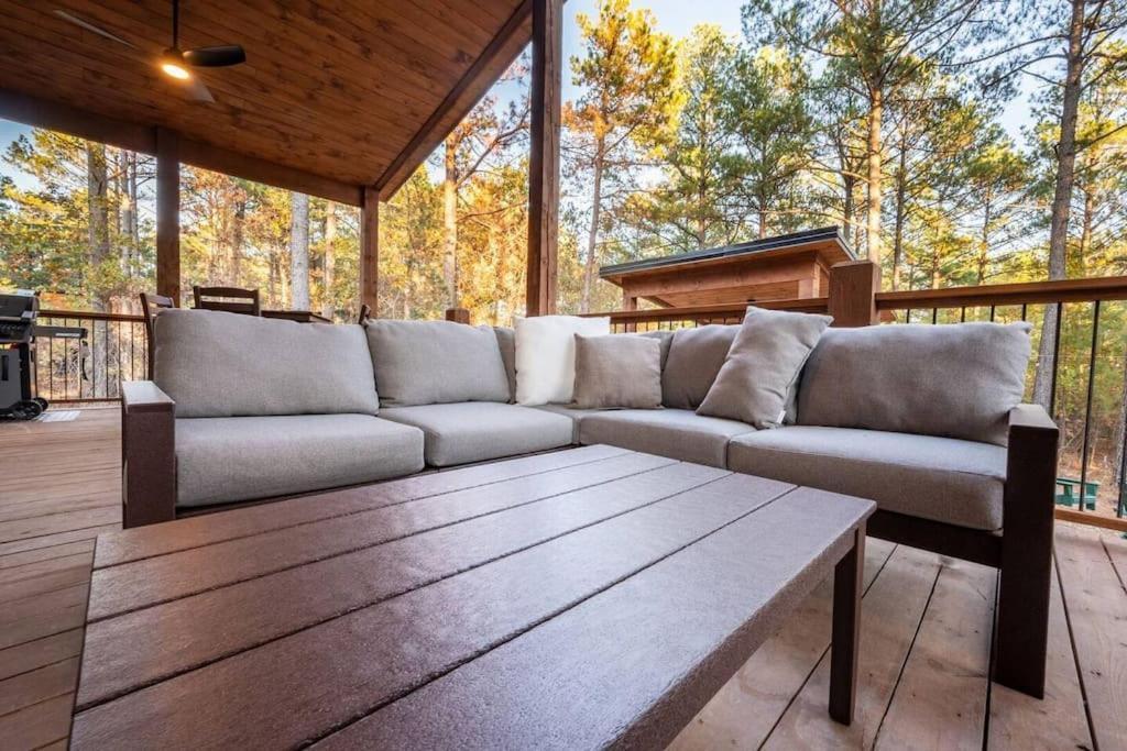 The Blaylock Cabin, 2 King, Hot Tub, Pet Friendly! ブロークン・ボウ エクステリア 写真